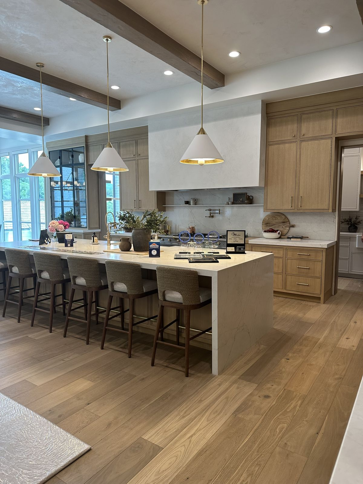 8 Kitchen Island Upgrades for a Modern Twist 7 image 24