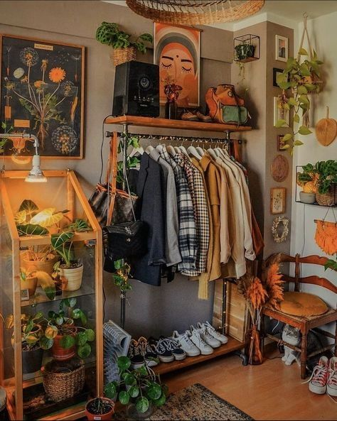 9 Ways to Bring Nature Indoors with an Earthy Bedroom 2 image 36