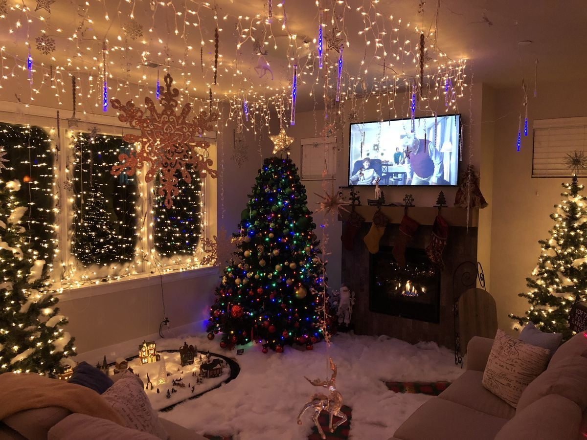 9 Christmas TV Stand Decor Ideas to Make Your Living Room Festive 6 image 46