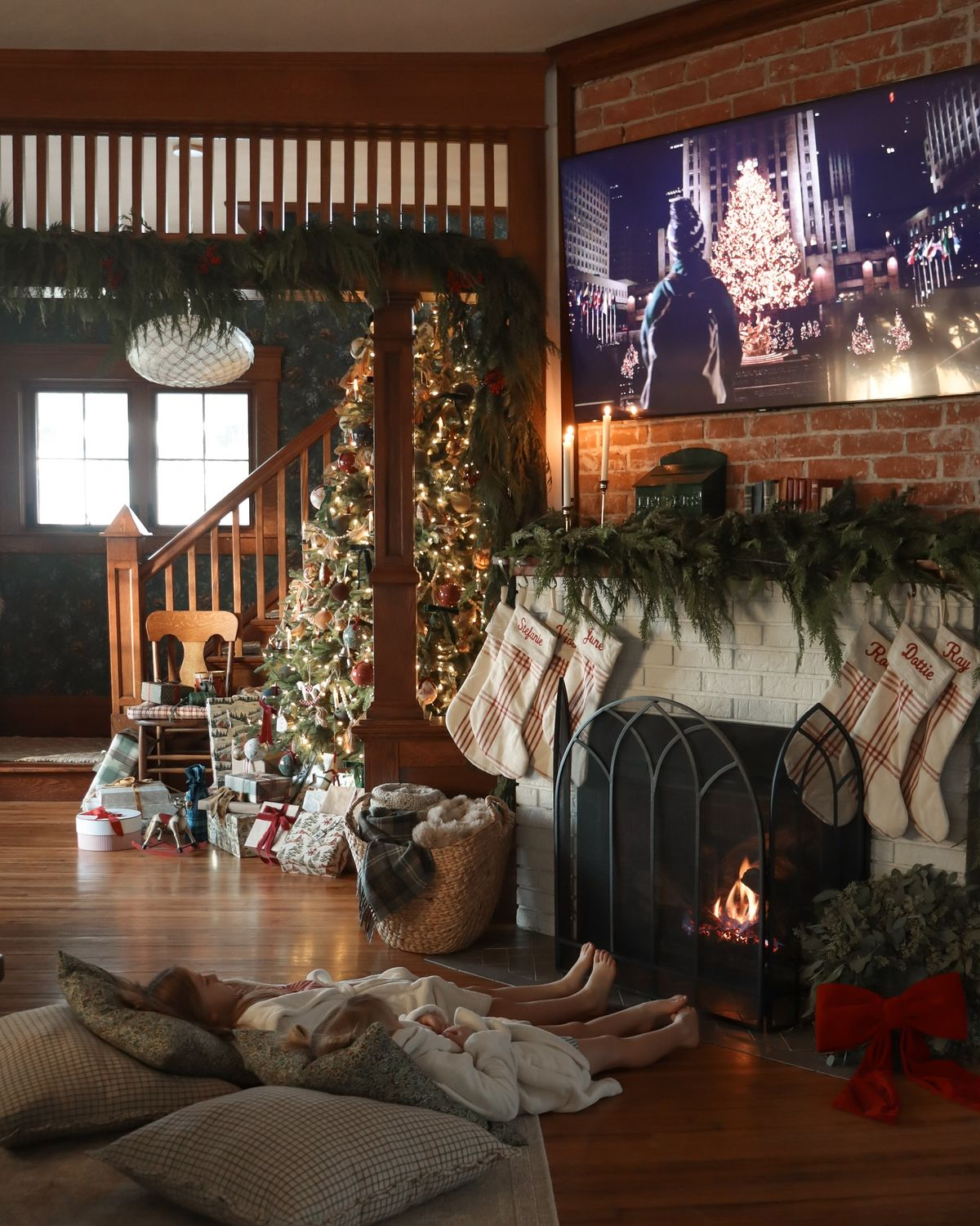9 Christmas TV Stand Decor Ideas to Make Your Living Room Festive 7 image 47